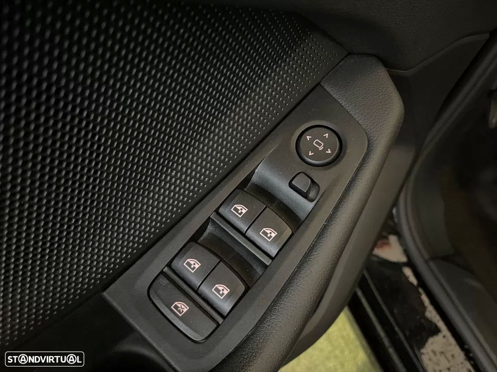 BMW 116 d — fotografia 38
