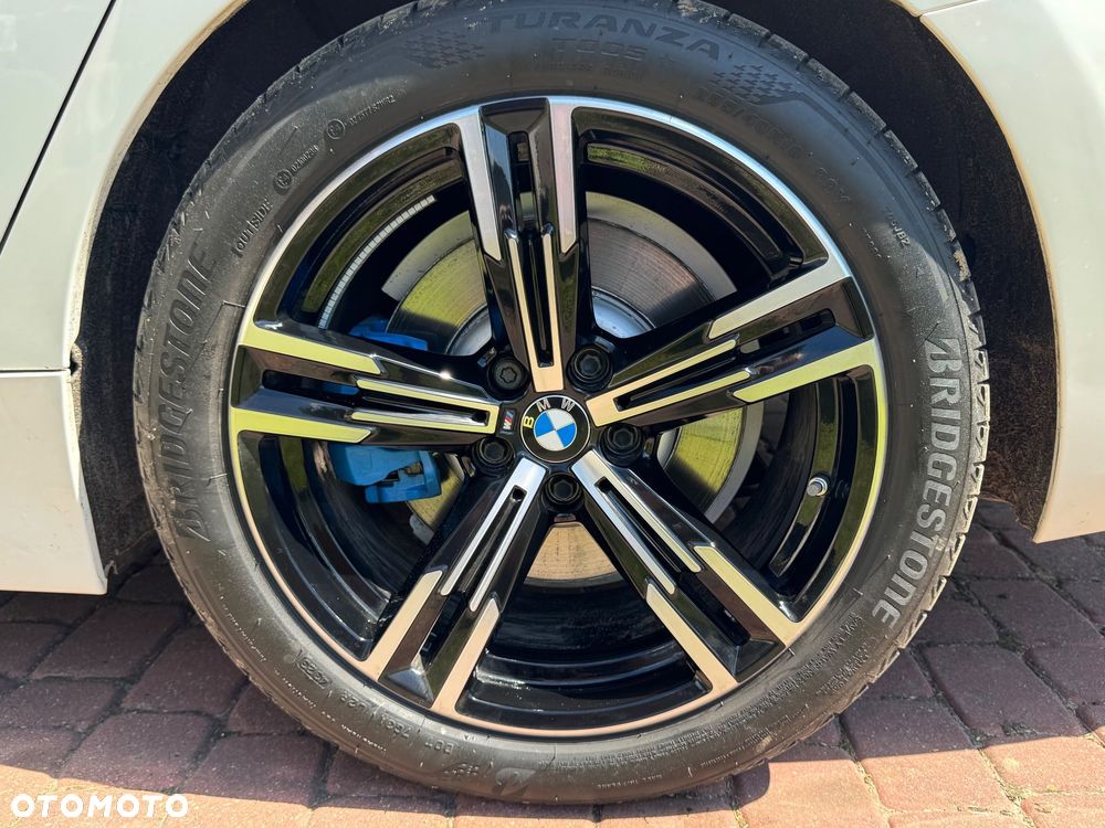BMW Seria 3 330i Sport Line sport - 29