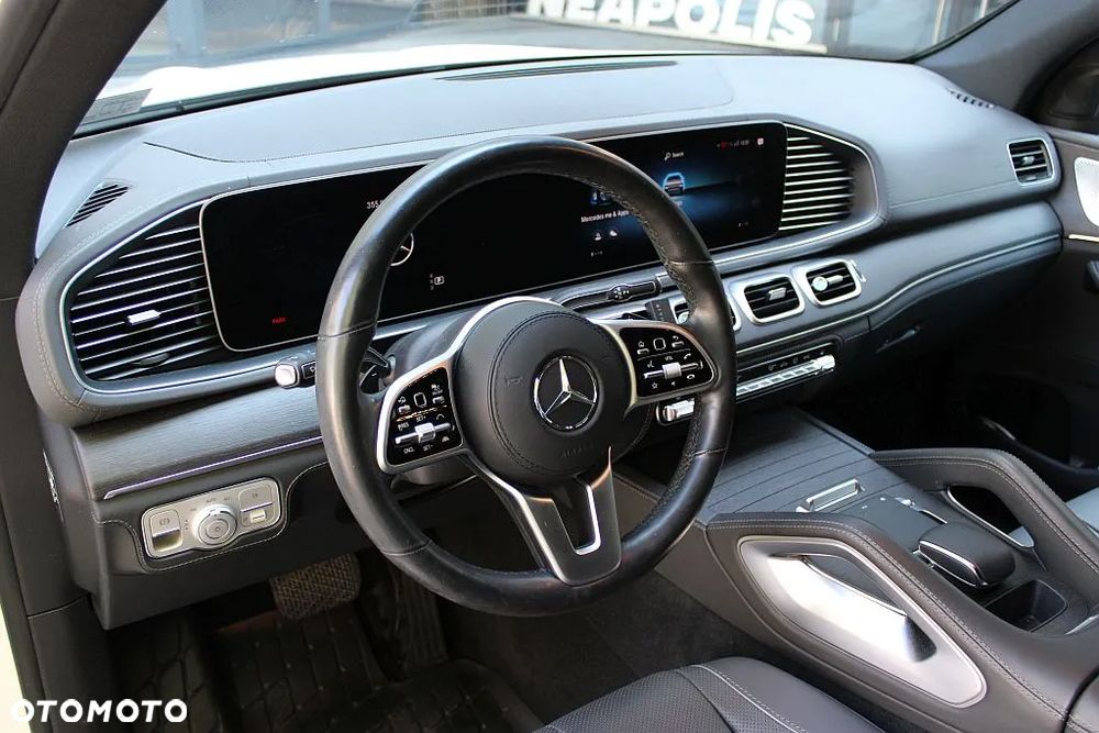 Mercedes-Benz GLE - 11