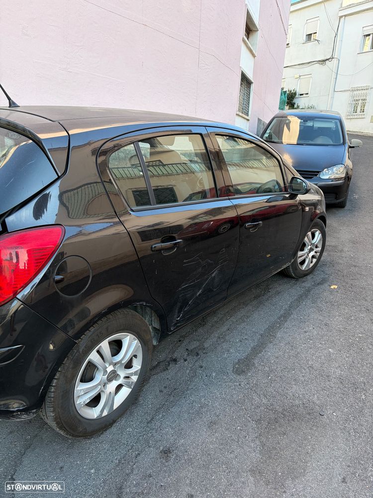 Opel Corsa 1.3 CDTi Enjoy EcoFLEX - 3