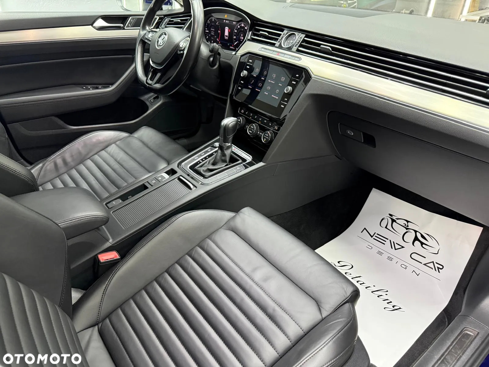 Volkswagen Passat Variant 2.0 TDI SCR DSG Highline - 36