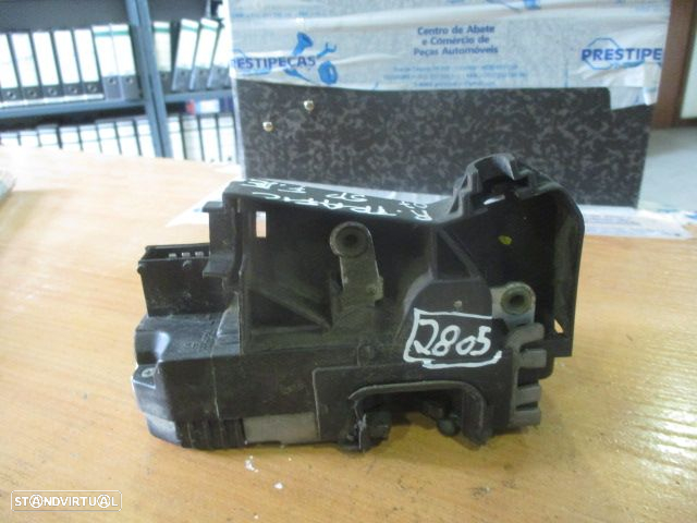 Fecho 8200008246 91166237 RENAULT TRAFIC 2007 FESQ ELETRICO NISSAN PRIMASTAR 2006 FE ELETRICO RENAULT TRAFIC 2 2010 2.0DCI 90CV 4P BRANCO 4 PINOS - 2