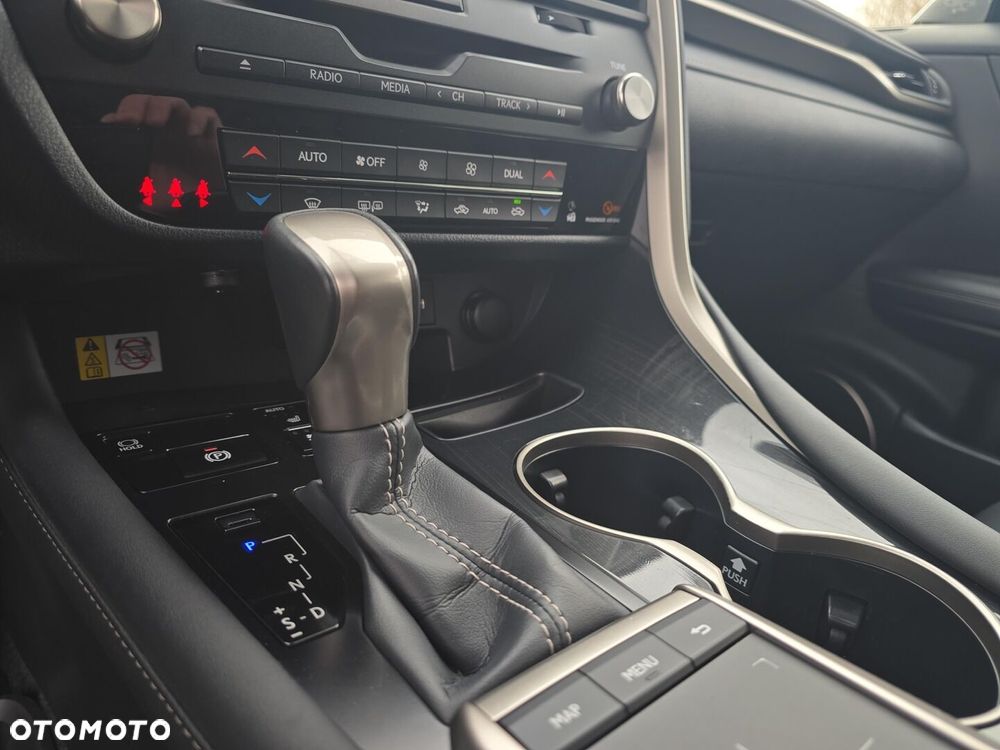 Lexus RX 450h F-Impression - 17