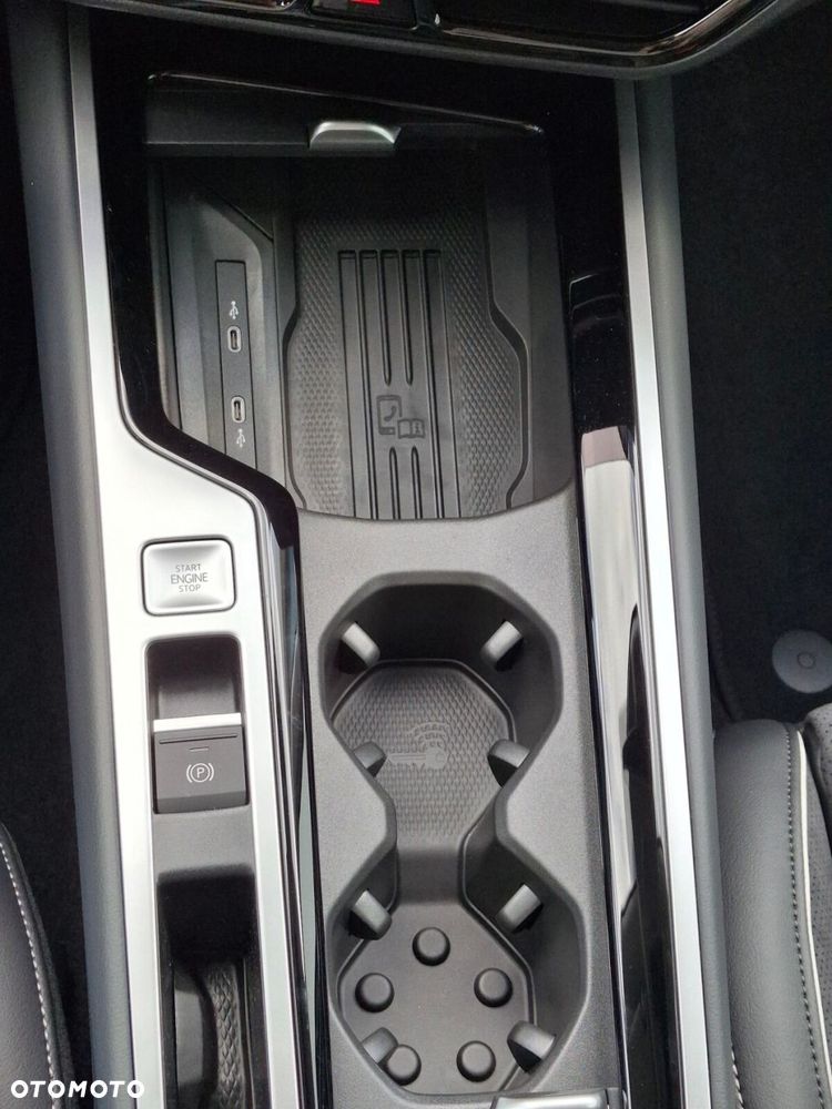 Volkswagen Passat Variant 1.5 TSI EVO Elegance DSG - 27