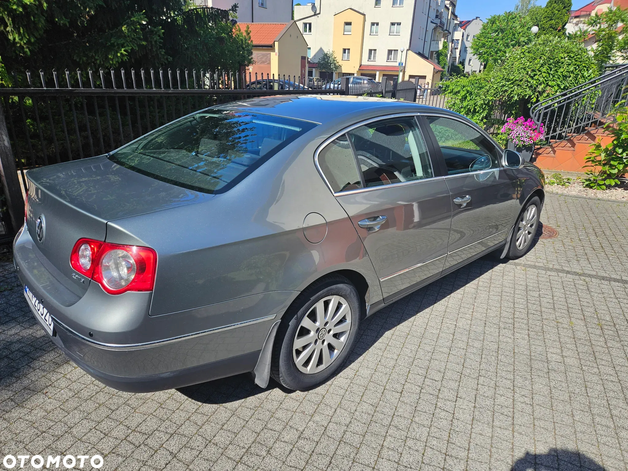 Volkswagen Passat 2.0 TDI Comfortline - 4