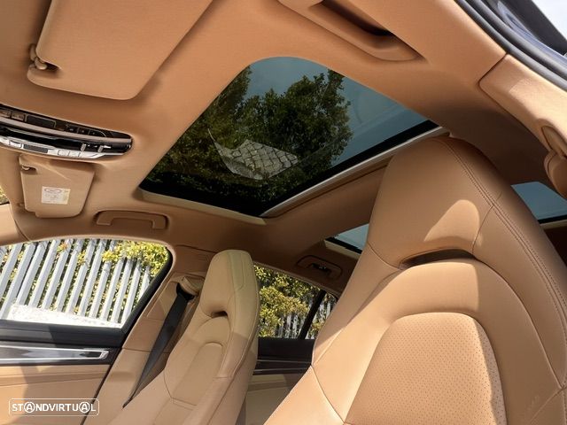 Porsche Panamera 4 S - 6