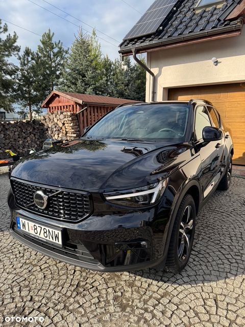Volvo XC 40 B3 Plus Dark - 4