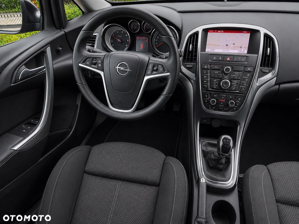 Opel Astra 1.7 CDTI Cosmo - 2