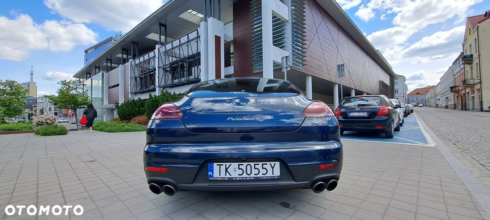 Porsche Panamera 4 Edition - 9