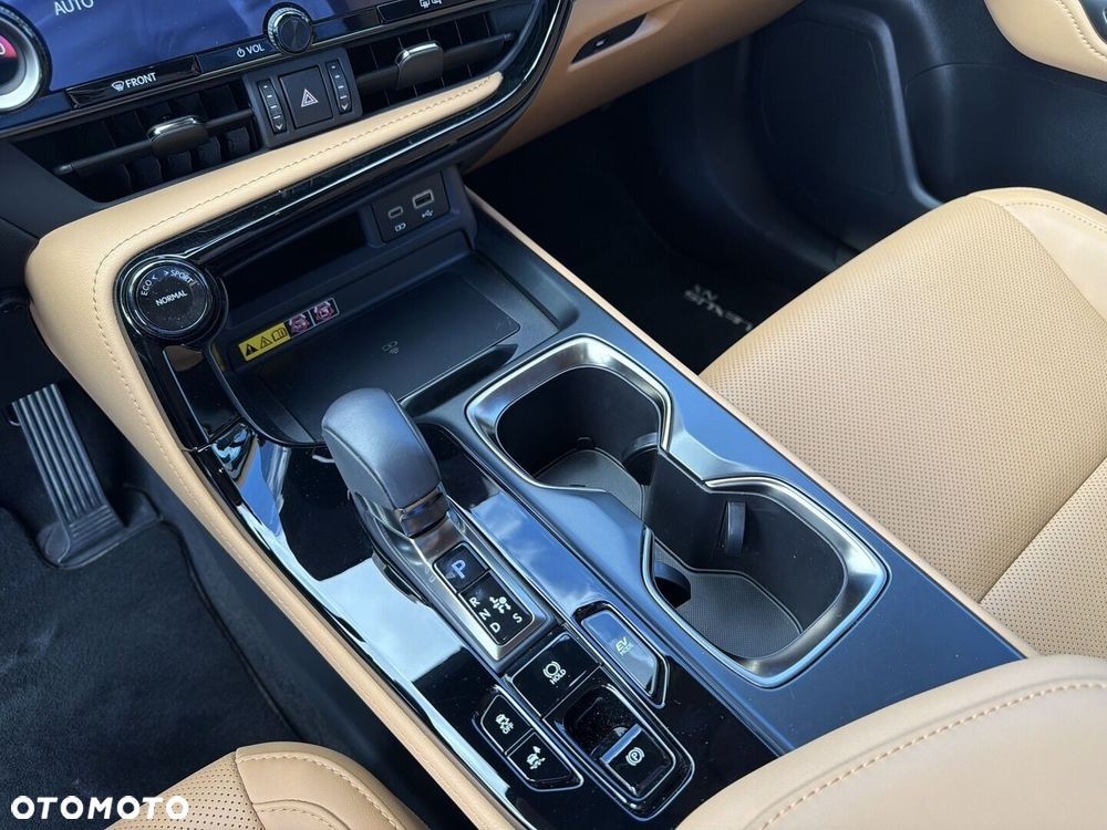 Lexus NX 350h Prestige AWD - 24