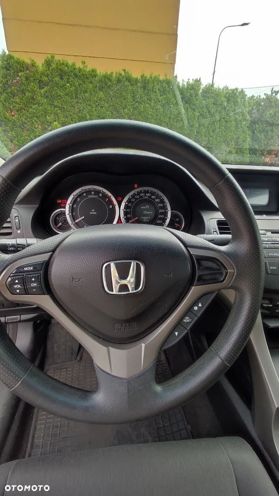 Honda Accord - 12