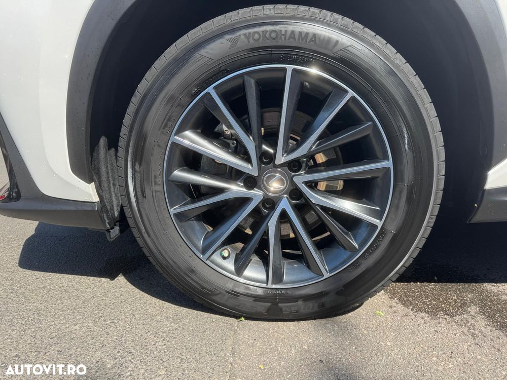 Lexus Seria NX 350h - 10