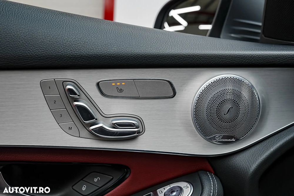 Mercedes-Benz GLC Coupe 300 e 4Matic 9G-TRONIC AMG Line Plus - 36