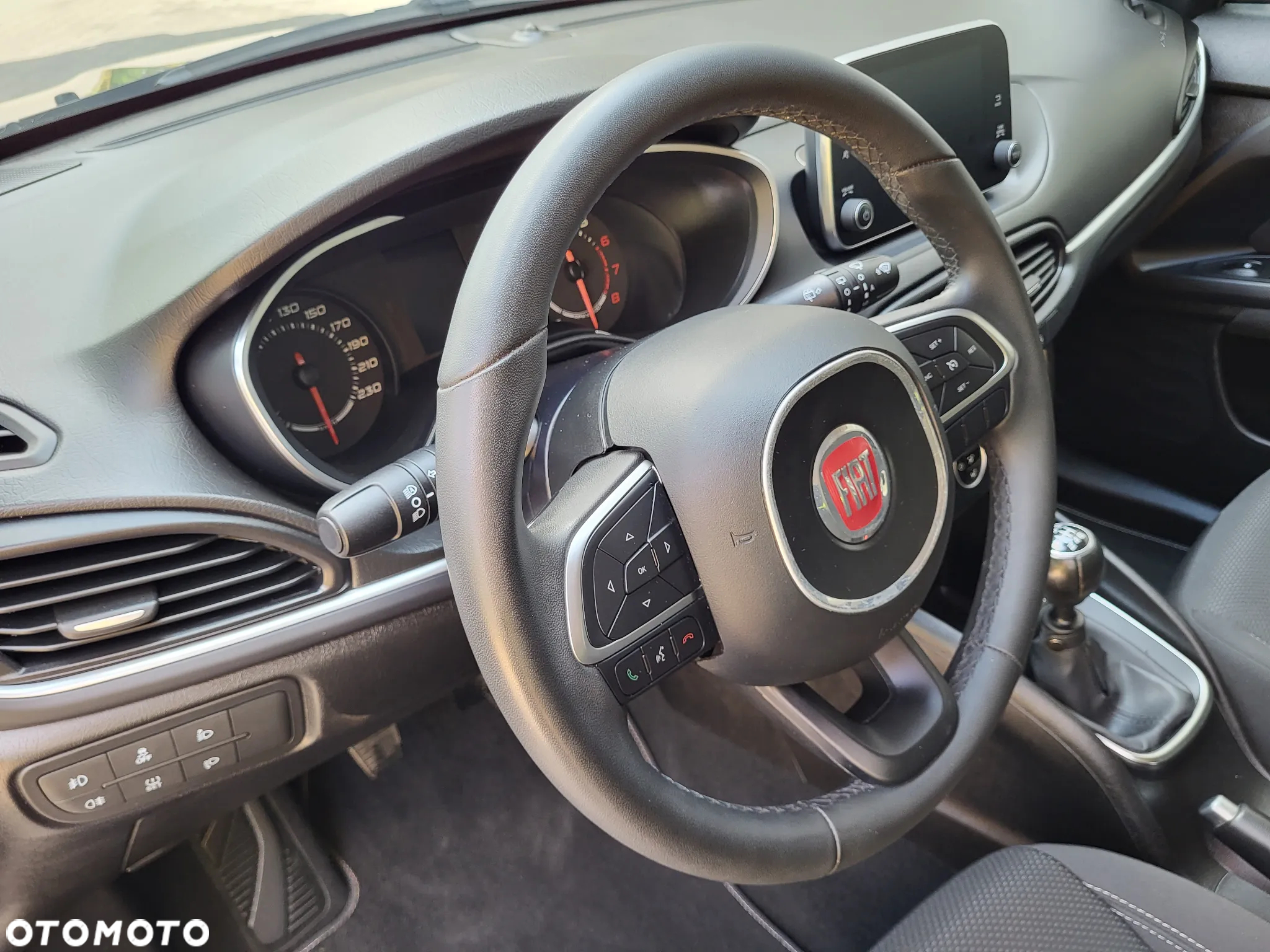 Fiat Tipo 1.4 T-Jet 16v Lounge - 19