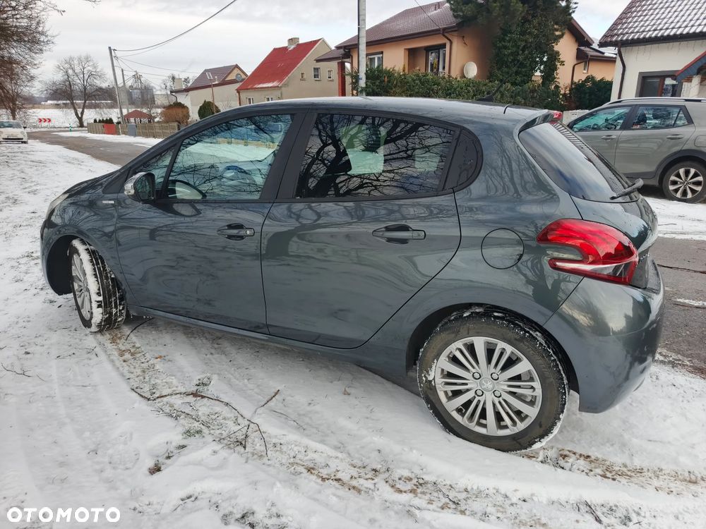 Peugeot 208 1.2 PureTech Style - 7