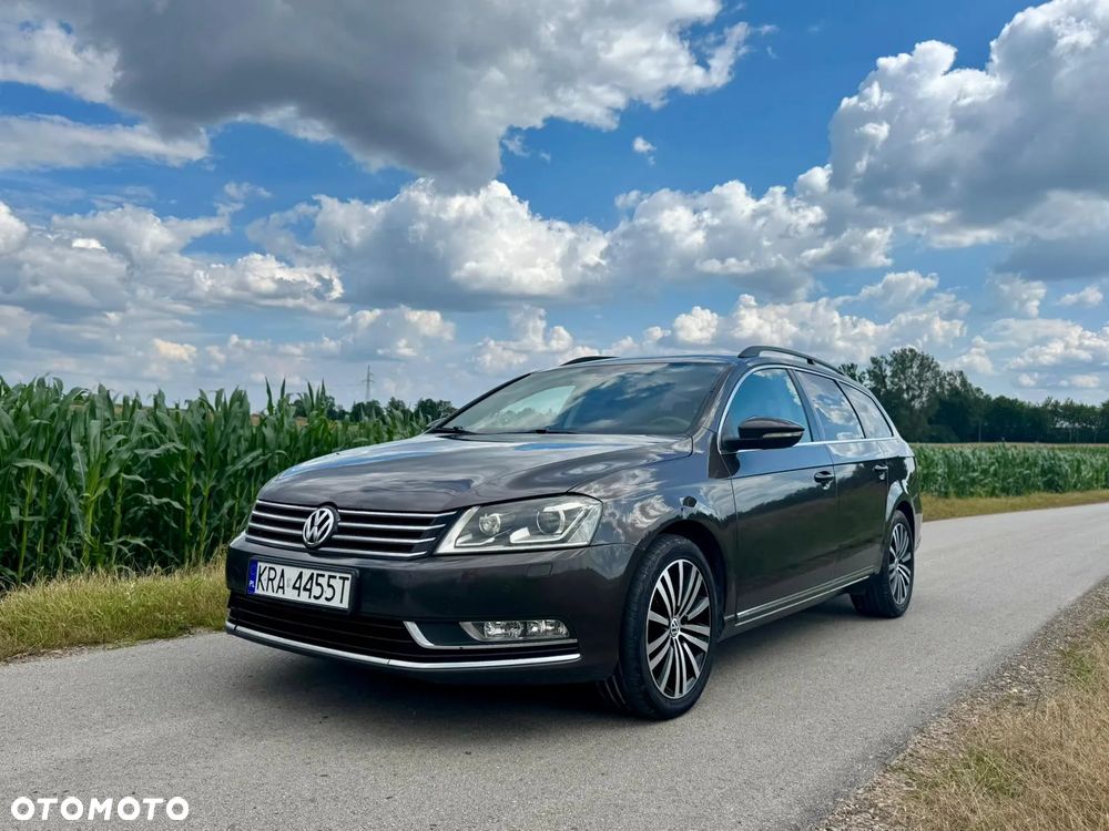 Volkswagen Passat 2.0 TDI Highline DSG - 2