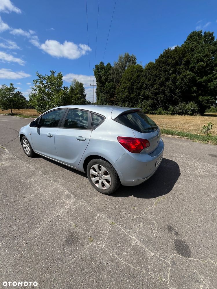 Opel Astra 1.3 CDTI - 5