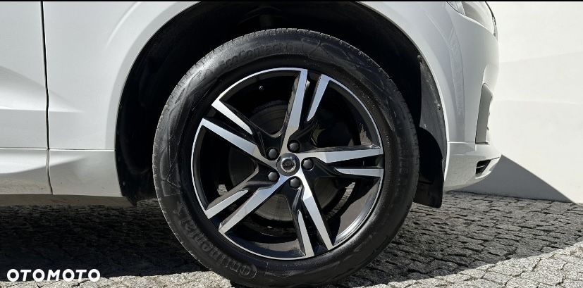 Volvo XC 60 T4 R-Design - 9