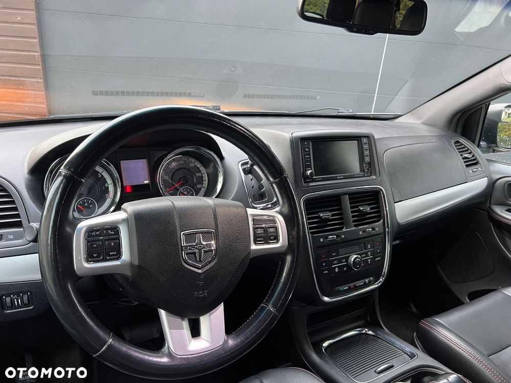 Dodge Grand Caravan 3.6 R/T - 4