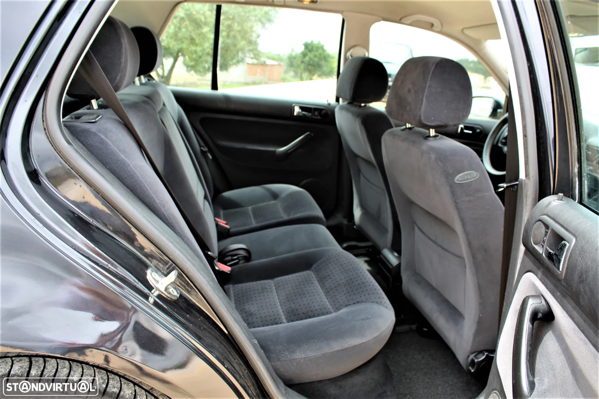 VW Golf 1.4i Confortline AC - 14