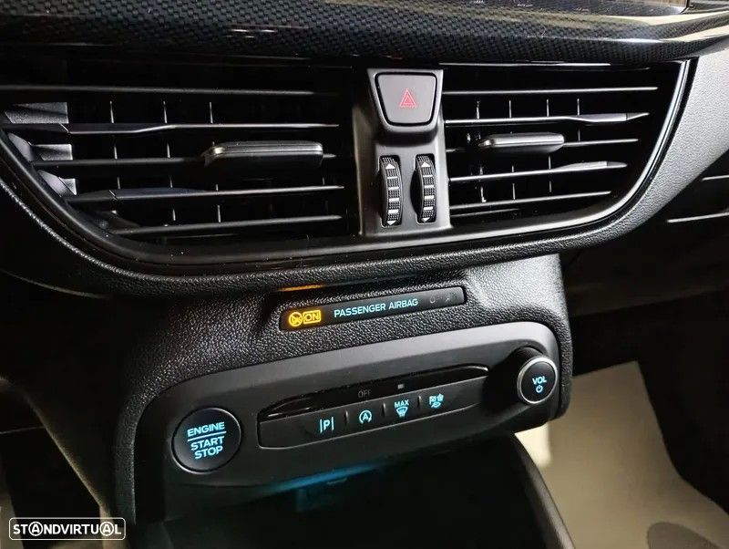 Ford Focus 1.0 EcoBoost MHEV ST-Line - 19