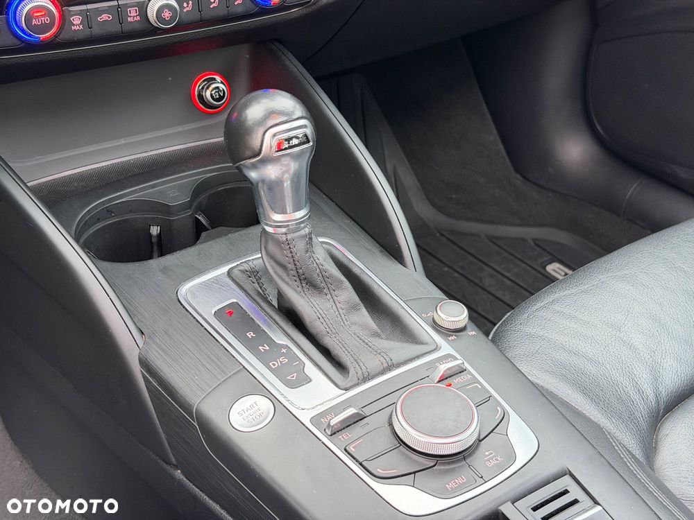 Audi A3 Limousine 1.8 TFSI S tronic Ambiente - 24