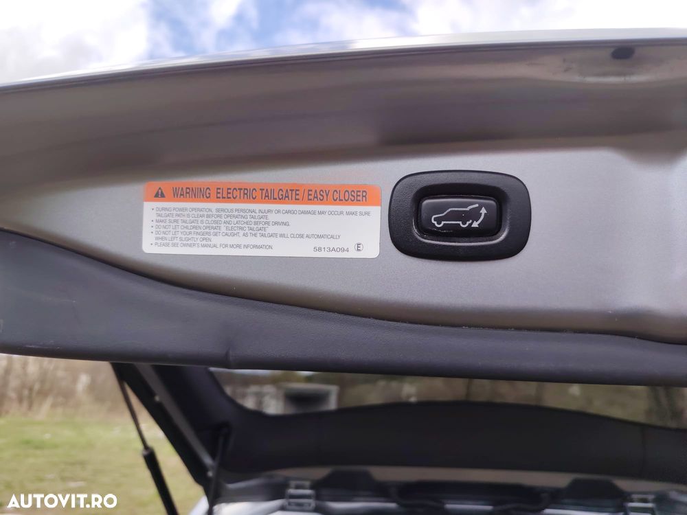 Mitsubishi Outlander 2.0 4WD Plus - 18