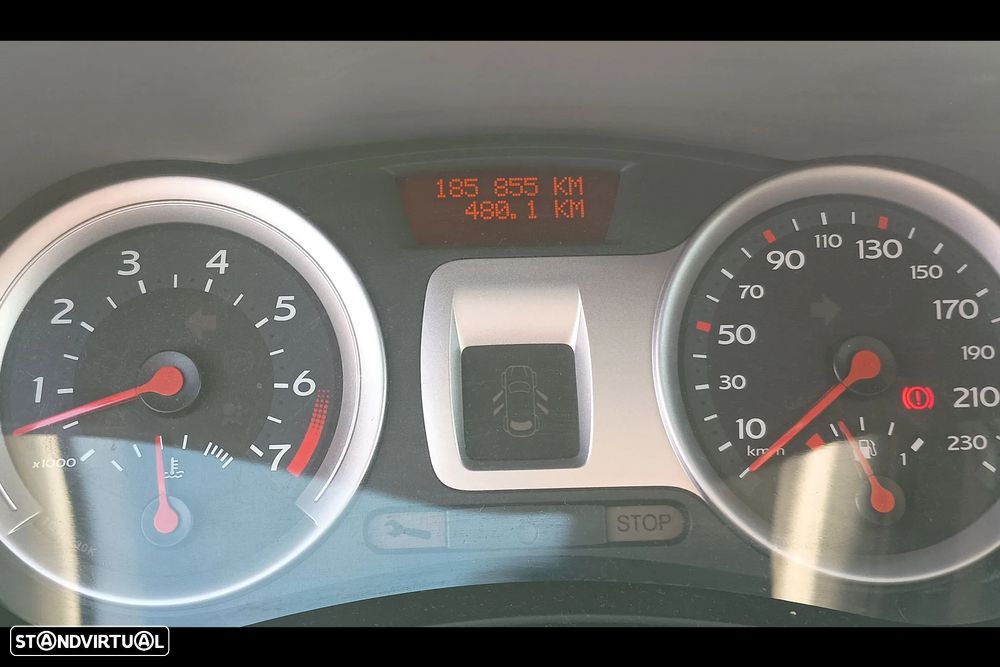 Renault Clio Break 1.2 16V Fairway - 9