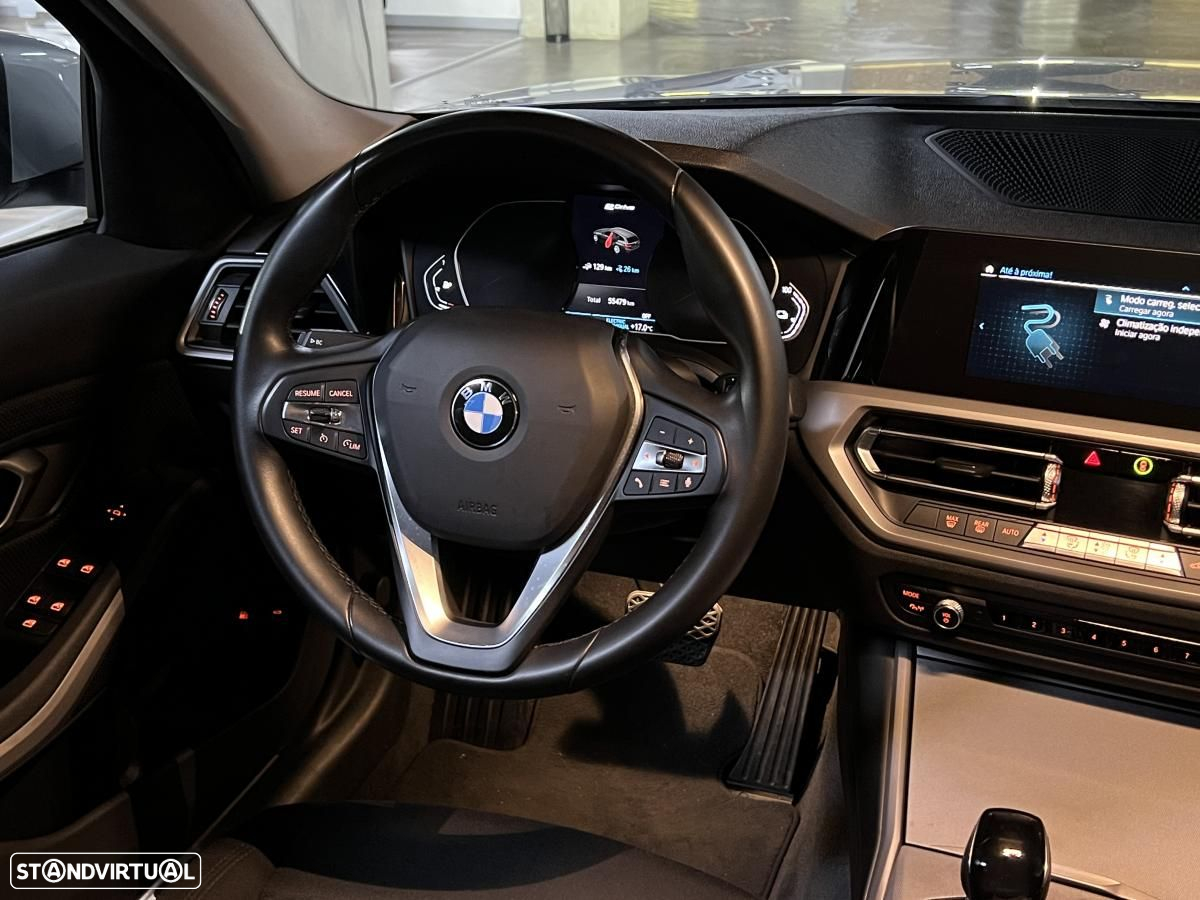 BMW 330 e Touring Corporate Edition Auto - 22