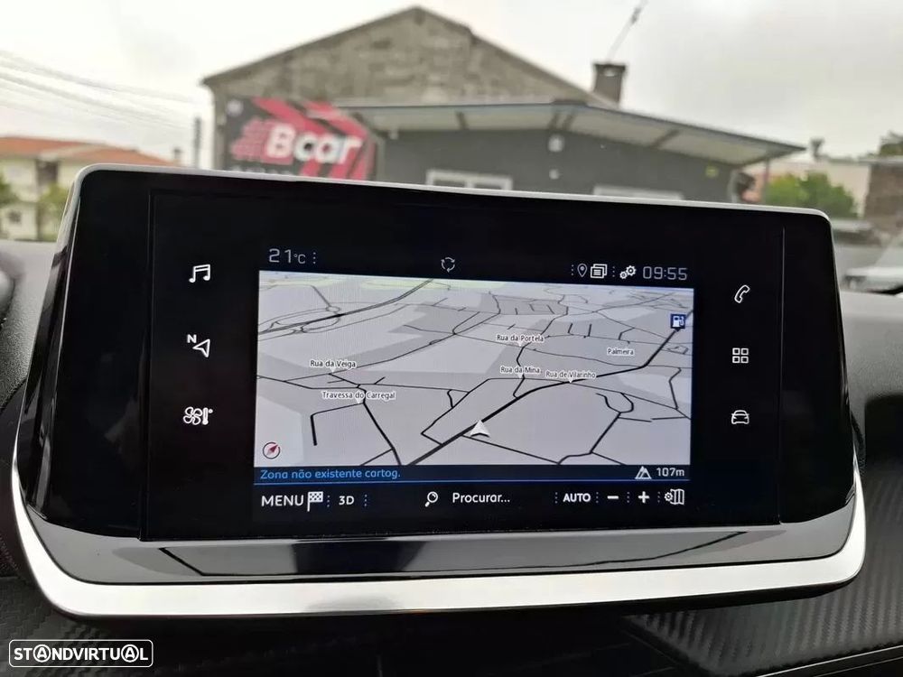 Peugeot 2008 1.2 PureTech Active Pack — fotografia 32