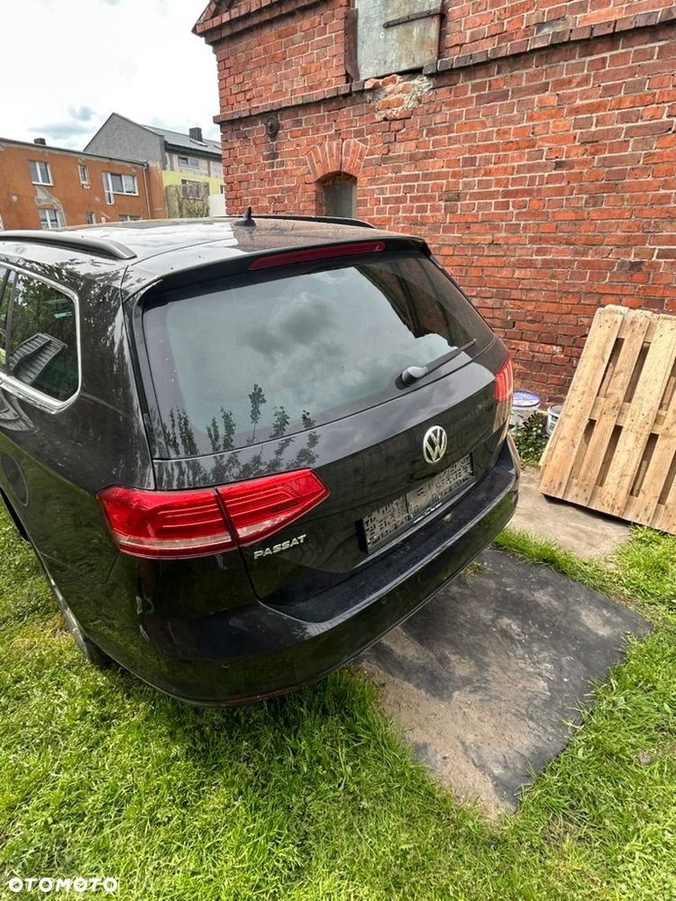 Volkswagen Passat 2.0 TDI BMT Comfortline DSG - 3