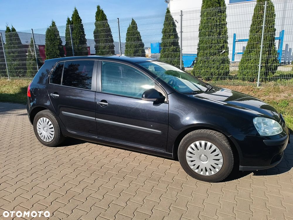 Volkswagen Golf - 10