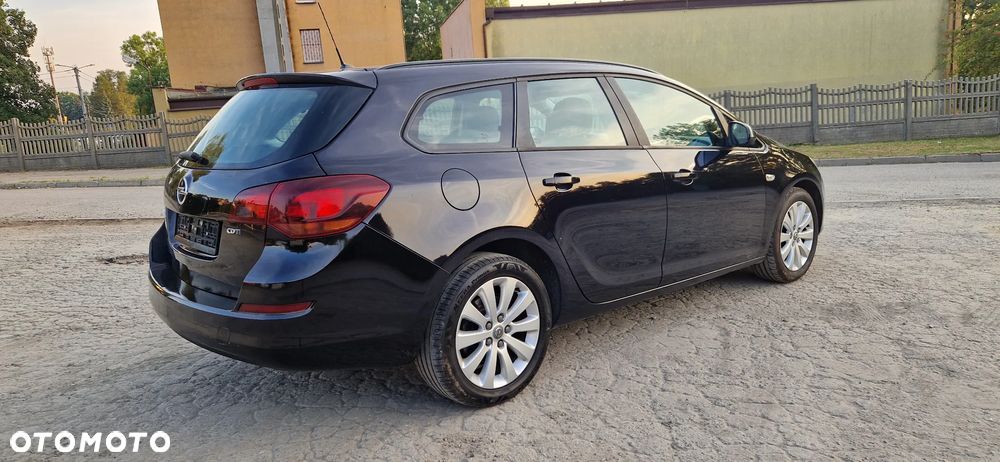 Opel Astra IV 1.7 CDTI Cosmo - 4