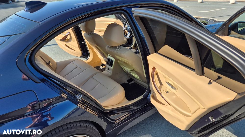BMW Seria 3 320i xDrive AT - 21