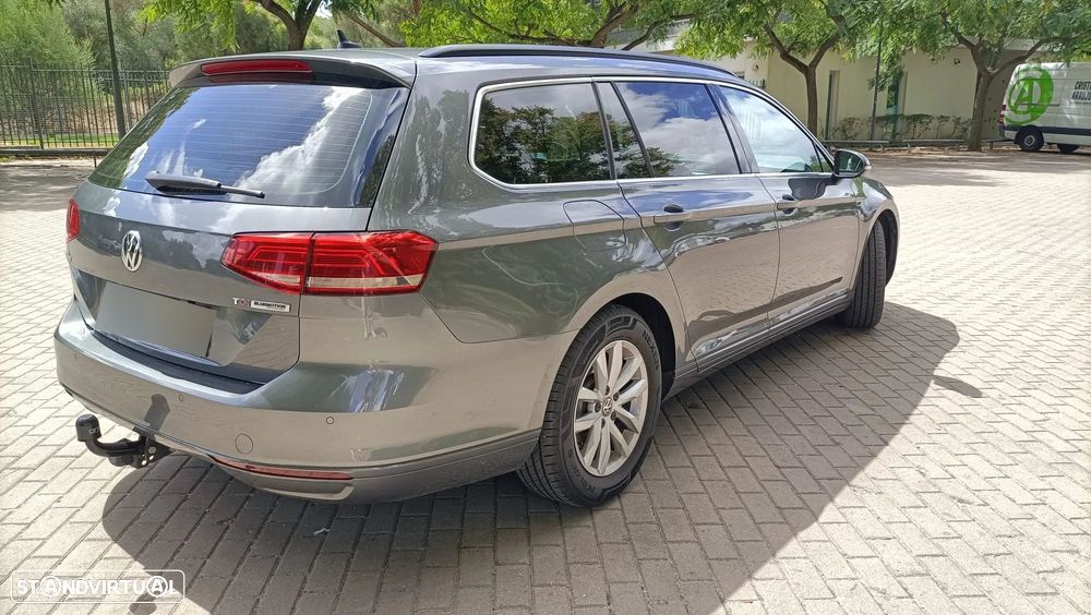 VW Passat Variant 1.6 TDI Confortline DSG - 3