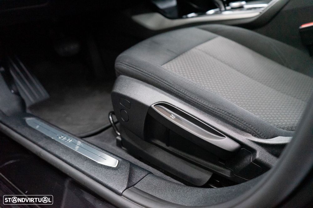 BMW 116 d Aut. Sport Line - 24