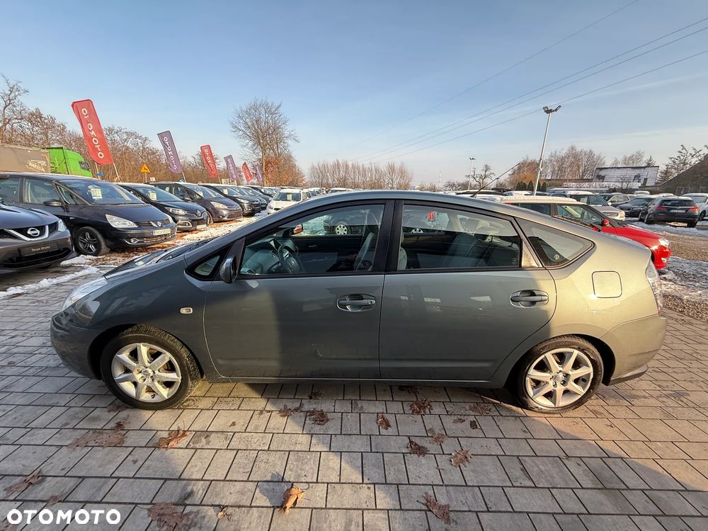 Toyota Prius 1.5 VVT-i Prestige - 12