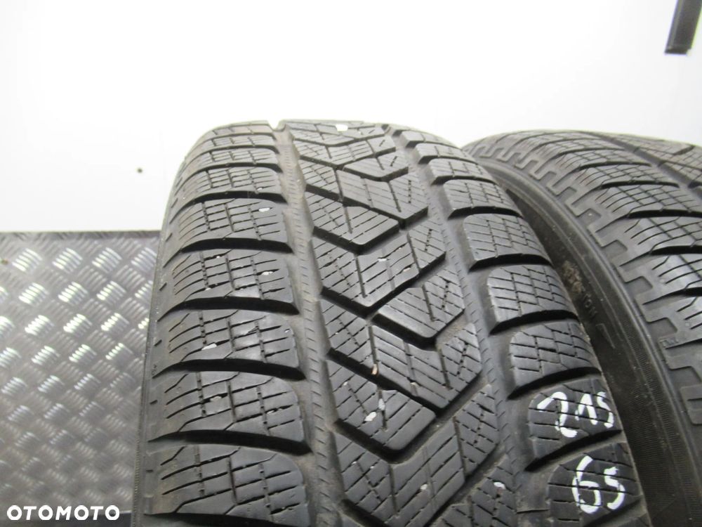 2x Pirelli Scorpion Winter 215/65/17 99H nr.1746 - 3