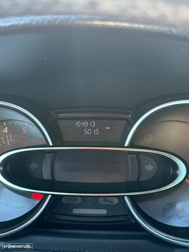 Renault Clio - 11