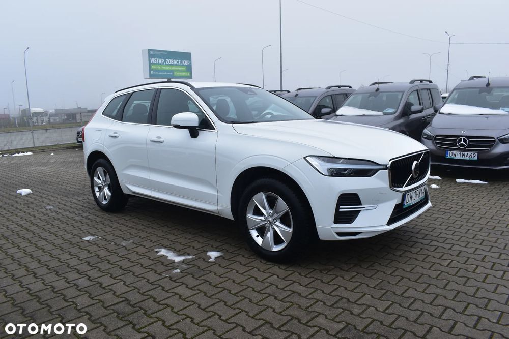 Volvo XC 60 B4 D AWD Momentum Pro - 5