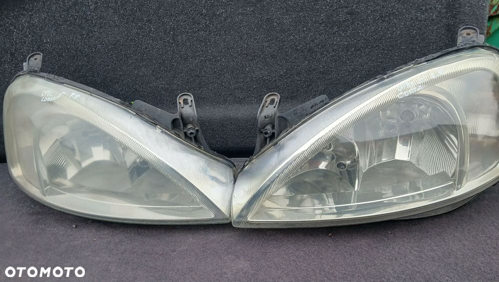 Opel Corsa C lampa przednia lewa, prawa - 1