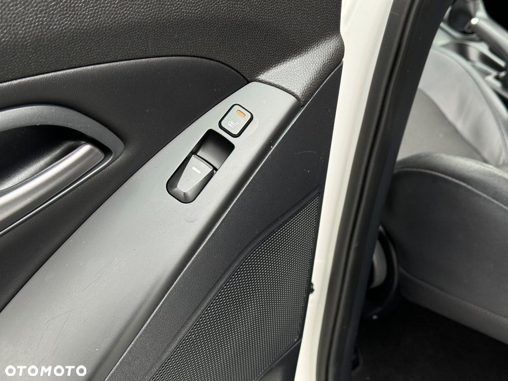 Hyundai ix35 1.7 CRDi 2WD blue Style - 22