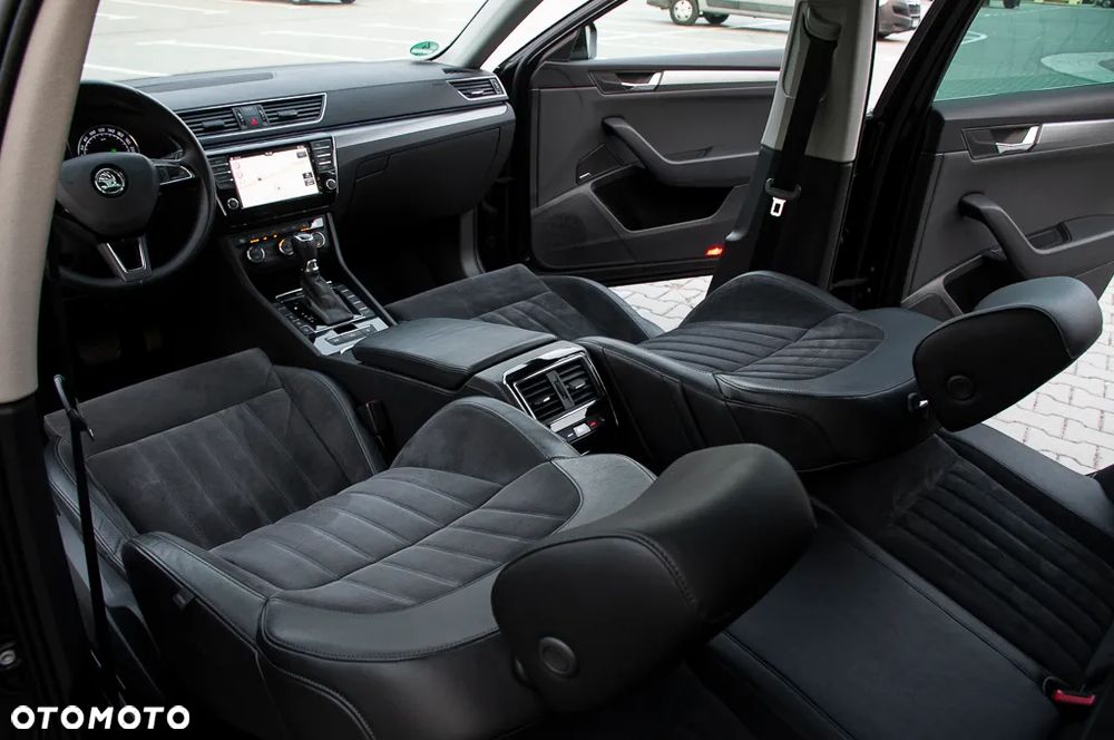 Skoda Superb 2.0 TDI DSG Ambition - 24