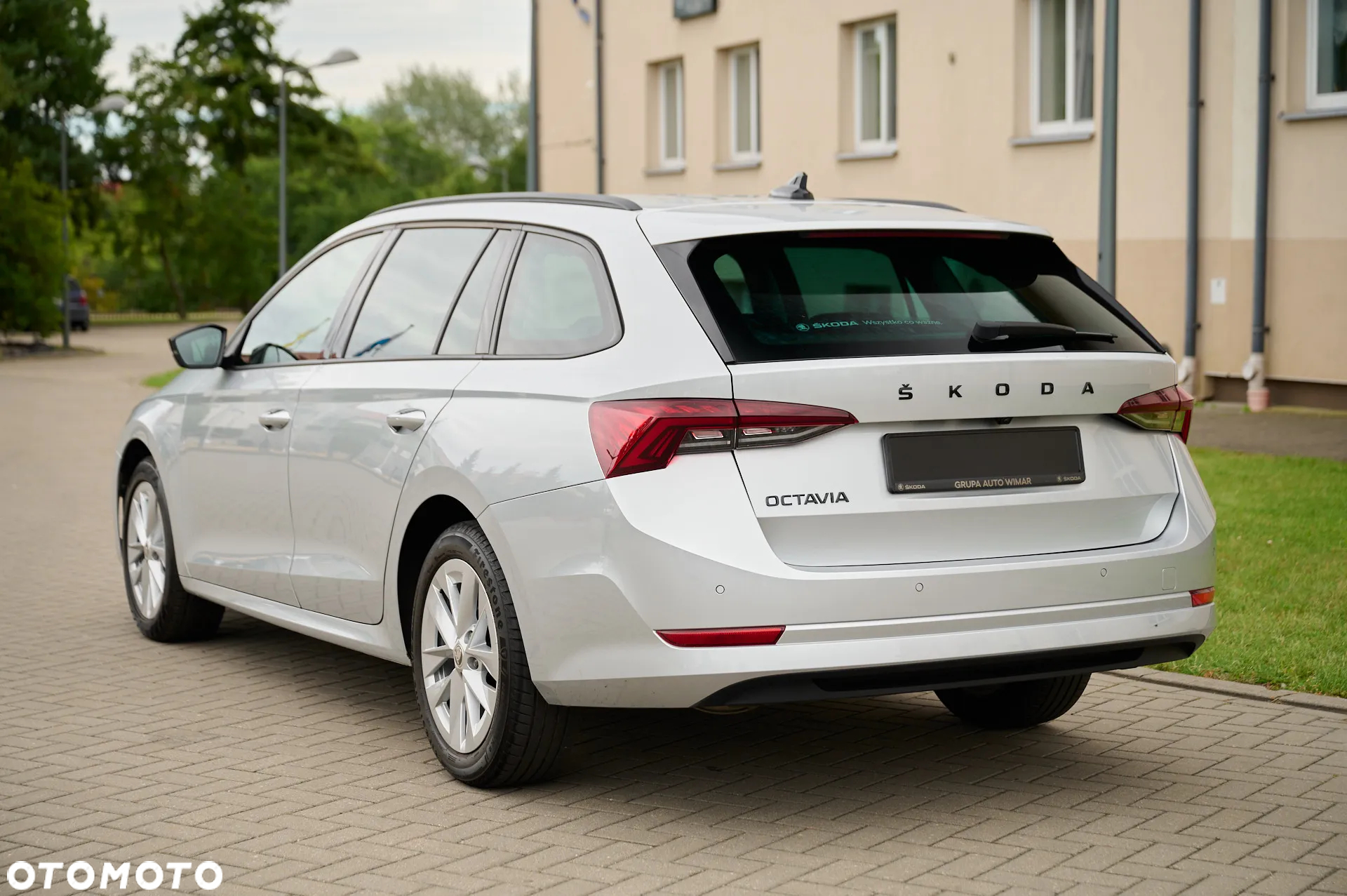 Skoda Octavia 2.0 TDI Ambition DSG - 13