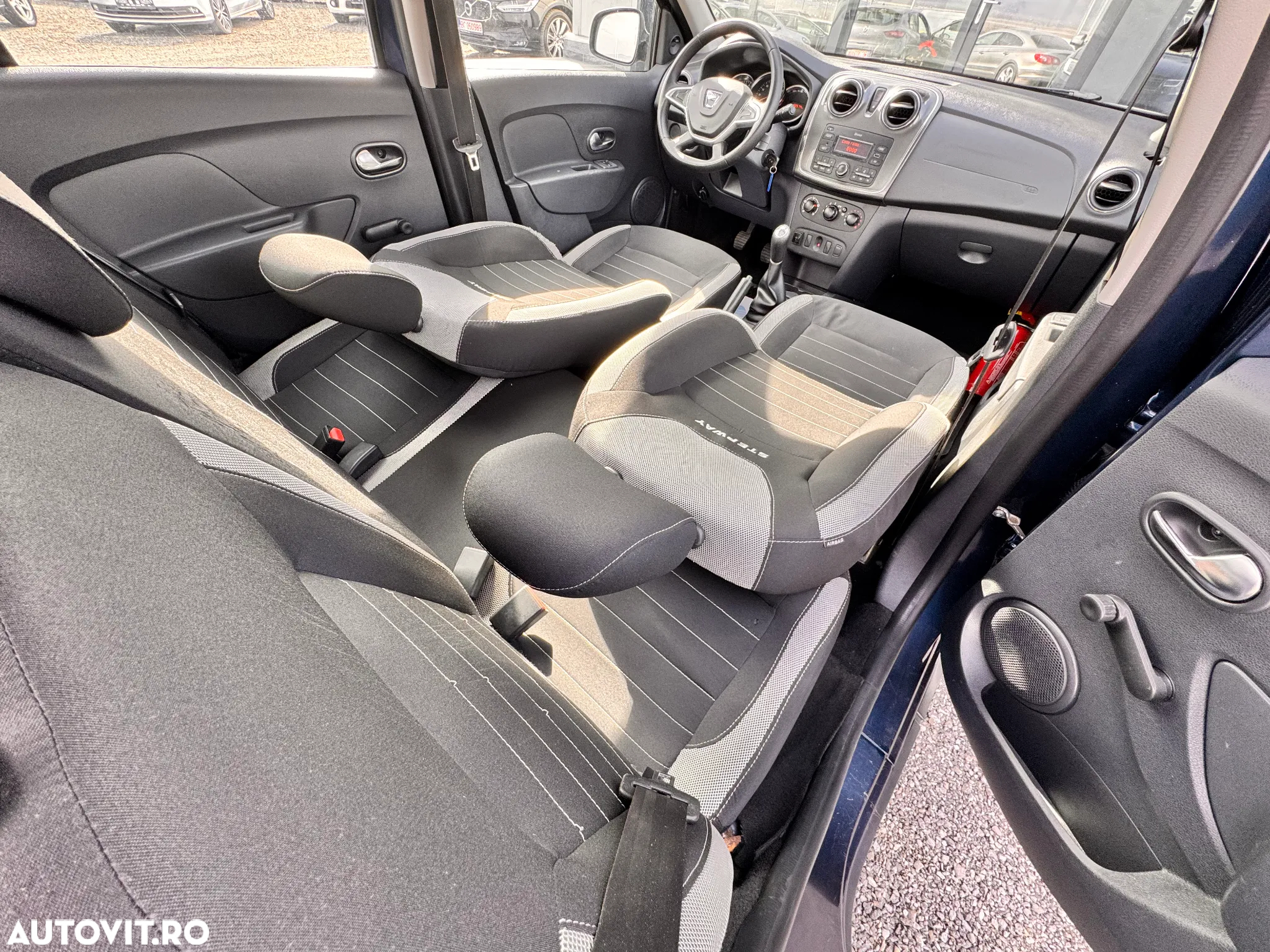 Dacia Sandero 0.9 TCe Ambiance - 27