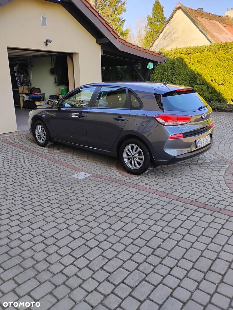 Hyundai i30 1.4 Classic + - 6