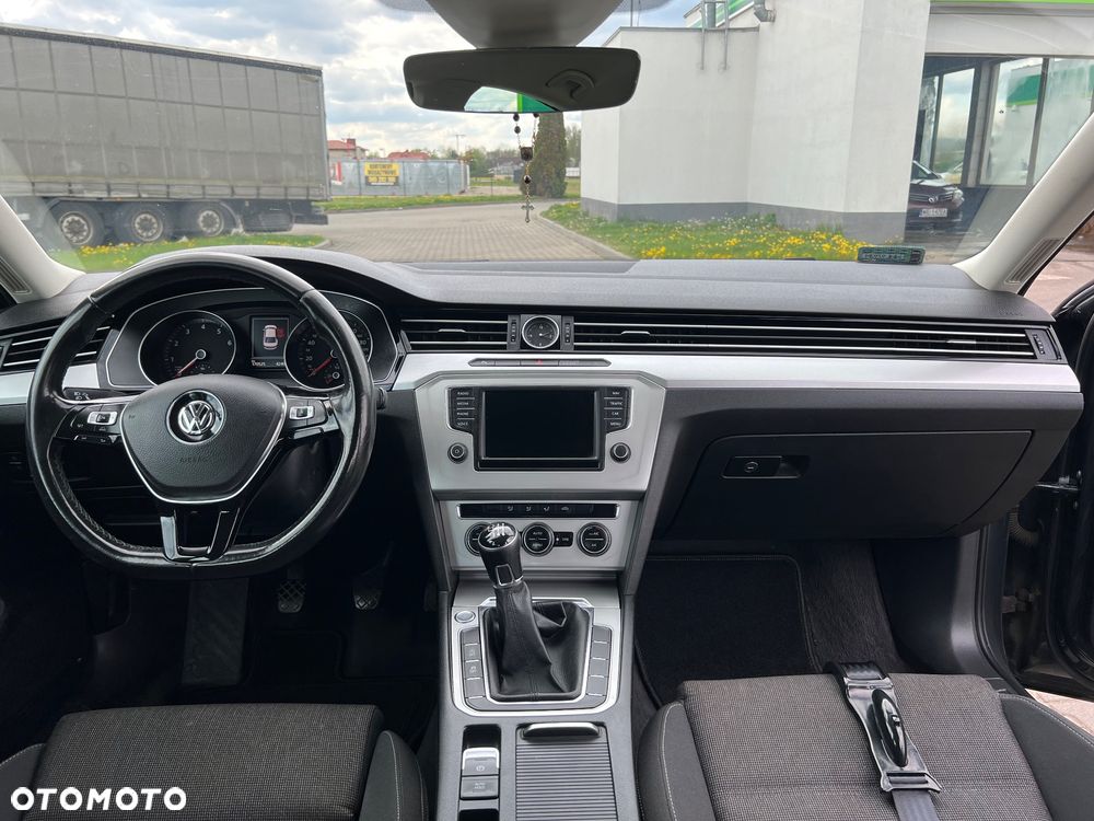Volkswagen Passat 1.8 TSI BMT Comfortline - 10