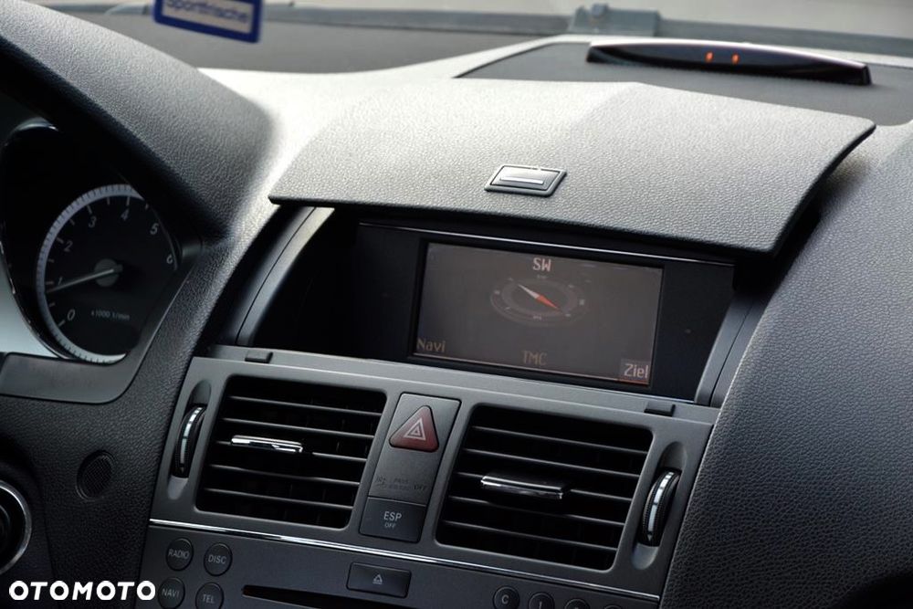 Mercedes-Benz Klasa C 200 Kompressor Avantgarde - 35