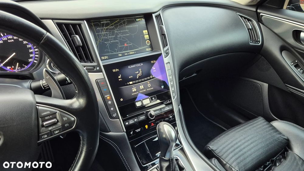 Infiniti Q50 2.2d Sport Sound Studio by Bose - 15
