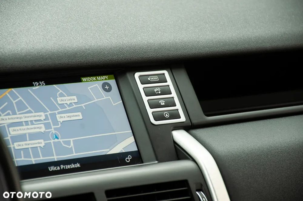 Land Rover Discovery Sport - 17
